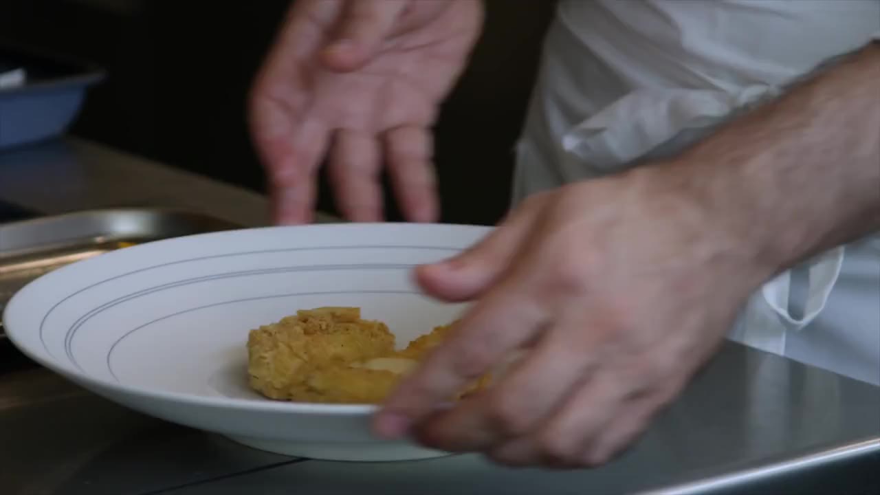Restaurants and experiences